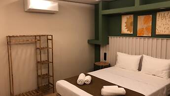 Red Castle Hotel & Pub