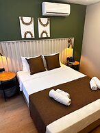 Red Castle Hotel & Pub