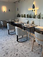 King Jason Zante – Designed for Adults
