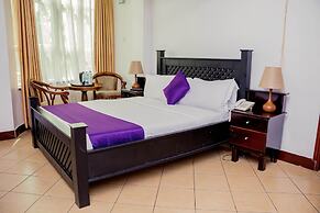 New Hotel Aquiline