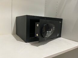 V Check Inn Sukhumvit 22