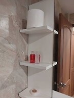 V Check Inn Sukhumvit 22