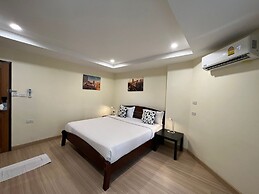 V Check Inn Sukhumvit 22