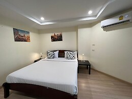 V Check Inn Sukhumvit 22