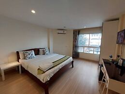 V Check Inn Sukhumvit 22