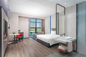 Holiday Inn Express Yinchuan Yuehai by IHG