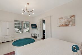 Roami at Bayview Place