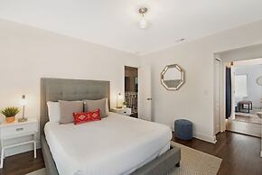 Roami at Bayview Place