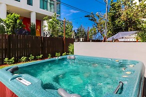 Roami at Bayview Place