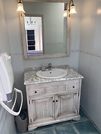 Les Deux Chênes