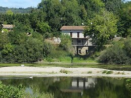 Les Deux Chênes