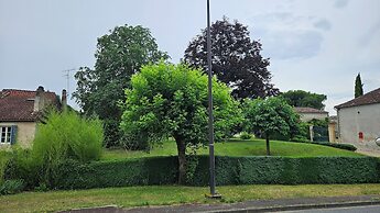 Les Deux Chênes