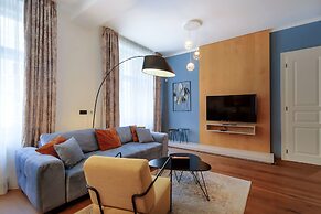 Luxury Prague Riverside Apartment