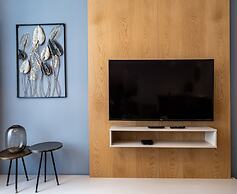 Luxury Prague Riverside Apartment