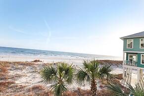 2br/2ba Sleeps 8, Beachfront w/ Pool