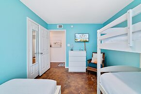 3br/2ba Full Condo w/ Pool & Gym, Sleeps 7