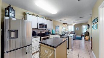 Adorable 2br/2ba Unit w/ View, Sleeps 6