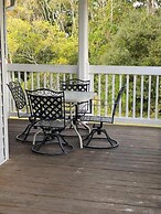 3b/2b w/ Pool & Tennis Court, Sleeps 6