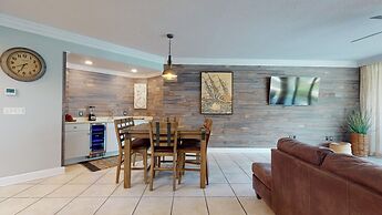 3br/3ba w/ Lazy River & Slide Sleeps 8