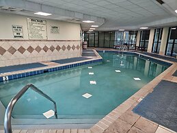 3br/3ba w/ Lazy River & Slide Sleeps 8