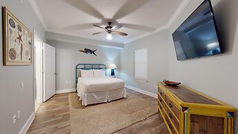 3br/3ba w/ Lazy River & Slide Sleeps 8