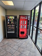 3br/3ba w/ Lazy River & Slide Sleeps 8