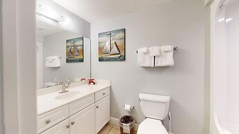 3br/3ba w/ Lazy River & Slide Sleeps 8