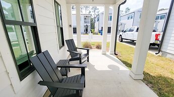 New Home 3br/2.5br w/ Kayak Access Sleeps 9