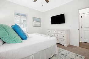 Hidden Gem! 3br/2.5ba Home/pool/near Beach/slps 10