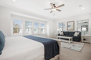 Hidden Gem! 3br/2.5ba Home/pool/near Beach/slps 10