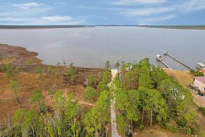 Beautiful 3br/2.5ba w/ Kayak Access, Sleeps 10