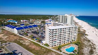 Beach View 3br/2ba W/pools Sleeps 8