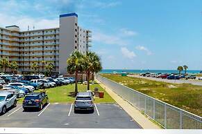 Beach View 3br/2ba W/pools Sleeps 8