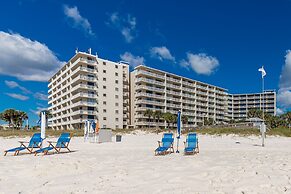 Beach View 3br/2ba W/pools Sleeps 8