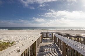 Beach View 3br/2ba W/pools Sleeps 8