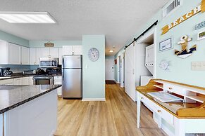 Beach View 3br/2ba W/pools Sleeps 8