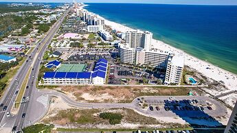 Beach View 3br/2ba W/pools Sleeps 8