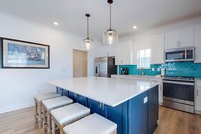 Stunning 3br/2.5ba, Pet Friendly, Sleeps 12