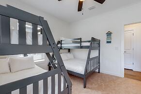 Stunning 3br/2.5ba, Pet Friendly, Sleeps 12