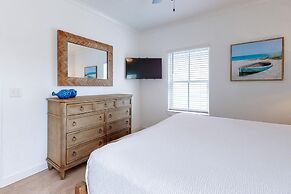 Stunning 3br/2.5ba, Pet Friendly, Sleeps 12