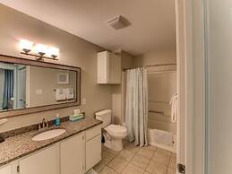 Full Condo w/ Pool & Gym, Sleeps 4