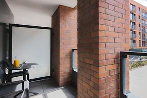 Deluxe Apartment by Renters Prestige