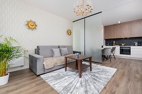 Deluxe Apartment by Renters Prestige