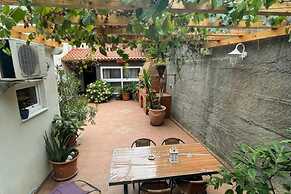 Apartments Mavi - Two-bedroom Apartment With Terrace and City View