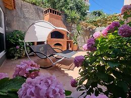 Apartments Mavi - Two-bedroom Apartment With Terrace and City View