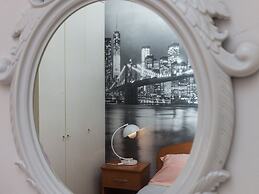 Apartments Mavi - Two-bedroom Apartment With Terrace and City View