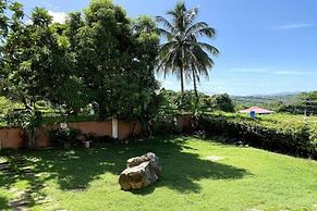 Yanceylargo Estate - Newly Renovated 3 Br Villa W Gorgeous Mountain Vi