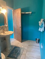 Yanceylargo Estate - Newly Renovated 3 Br Villa W Gorgeous Mountain Vi