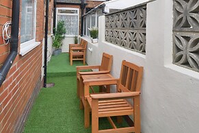 Brightwater Ground Floor Apartment up to 6 Guests