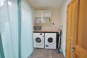 Brightwater Ground Floor Apartment up to 6 Guests